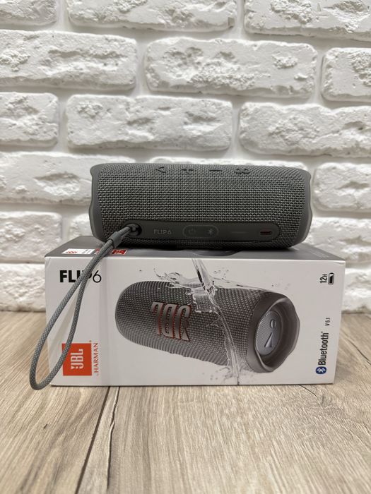 Колонка JBL Xtreme 3 Black, JBL Flip 6 Grey.