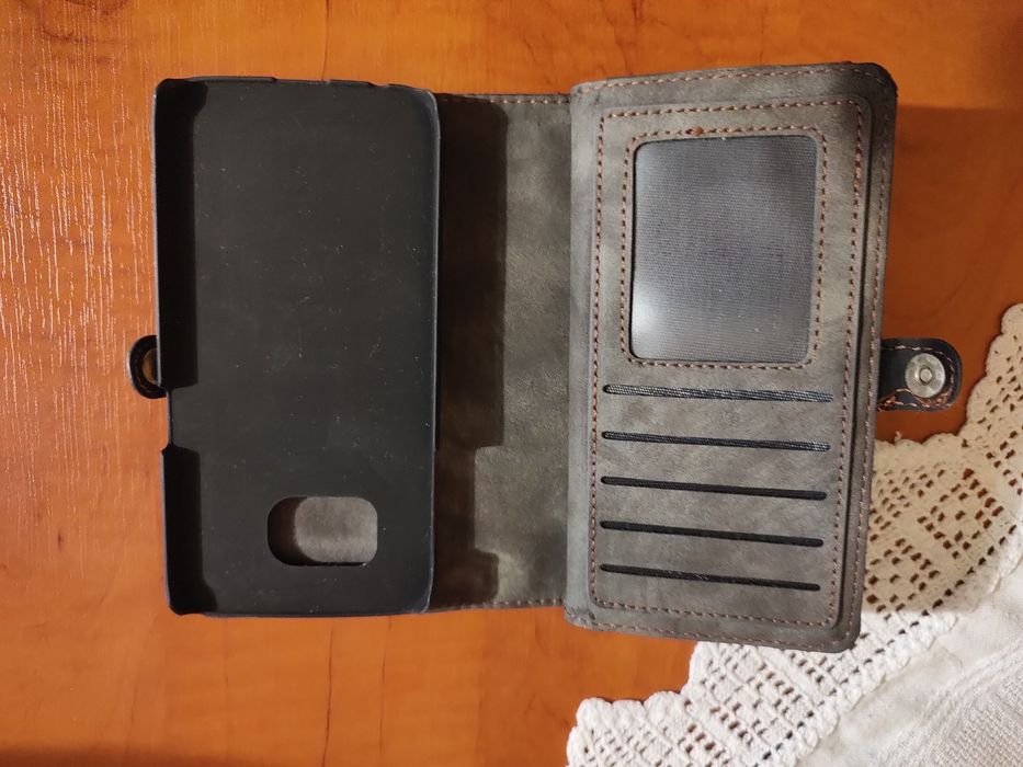 Portfel z etui na telefon z magnesem