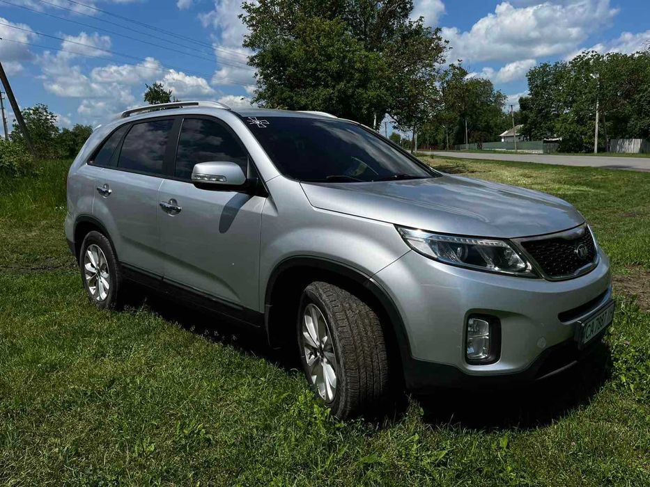 автомоболь KIA Sorento