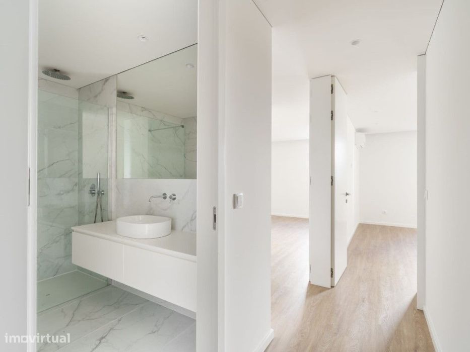 Apartamento T3 Novo em Tenões