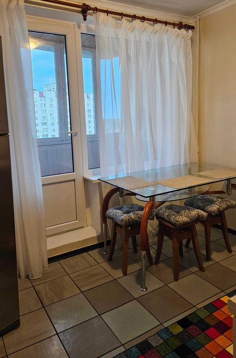 Сдам 1 комнатную кв-ру ул. Януша Корчака 64 м. Нивки пешком  15 мин.