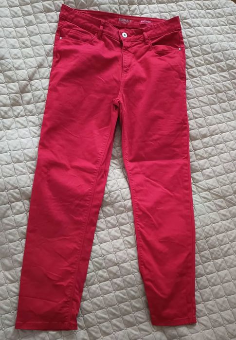 Czerwone jeansy r.42