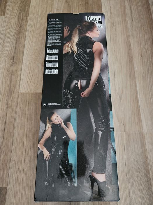 Black Level Winylowy kombinezon z zamkiem Plus 4XL