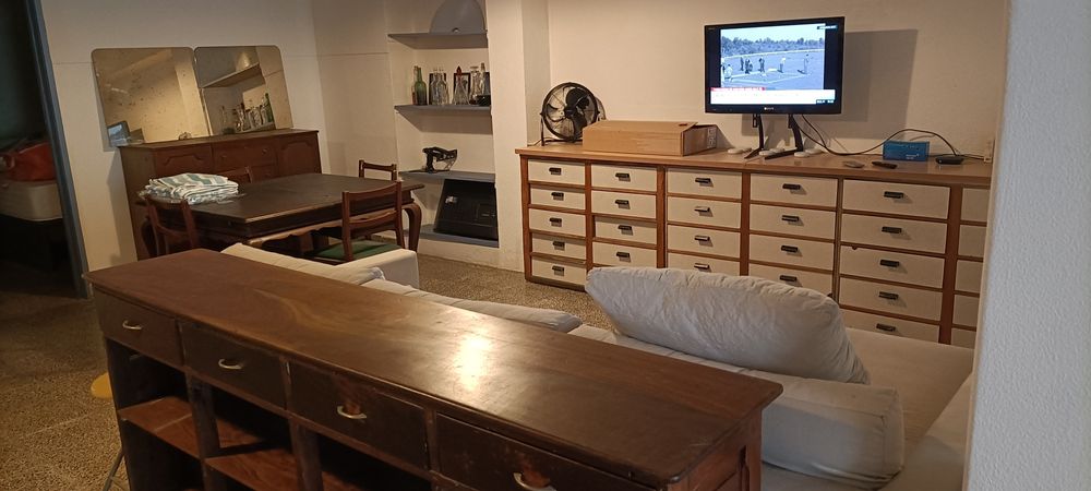 Antiga Loja no Centro de Bicesse renovada para Apartamento T2 + 1