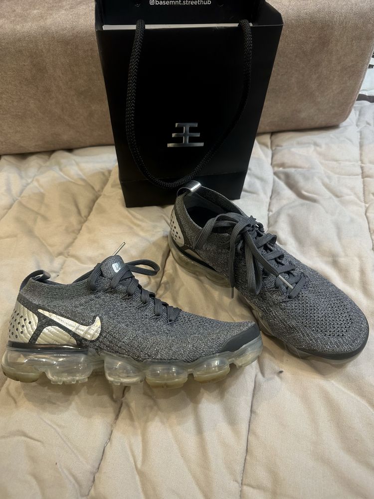 Nike air vapormax flyknit 2 chrome hotsell