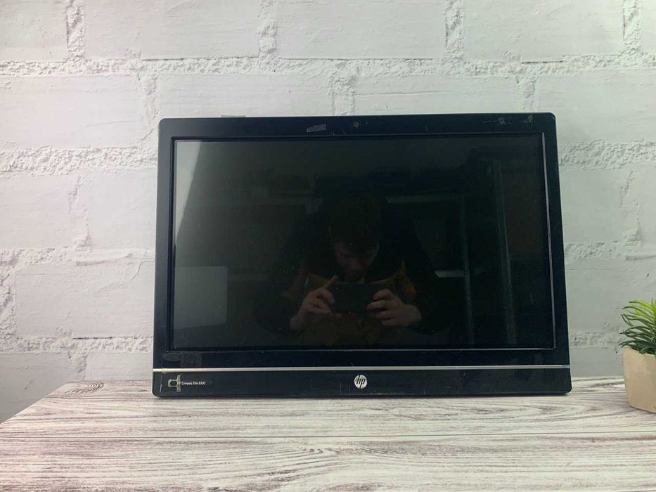 Моноблок 23" HP Compaq Elite 8300 All in One не вмикається