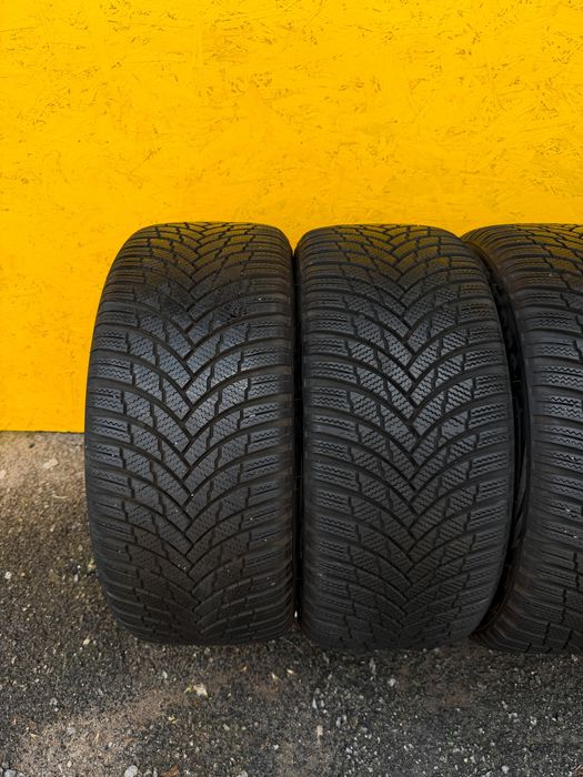 Шини Резина 235.45 R17 Firestone Зима 22 рік
