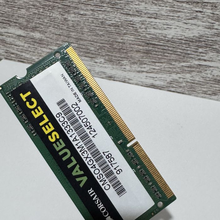 Memória RAM Corsair Value Select DDR3-1600 MHz - 4GB64738824959489122