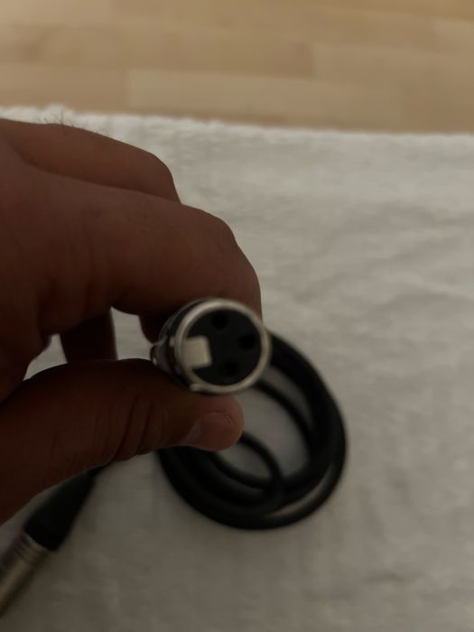 Cabo para microfone e mesa se mistura