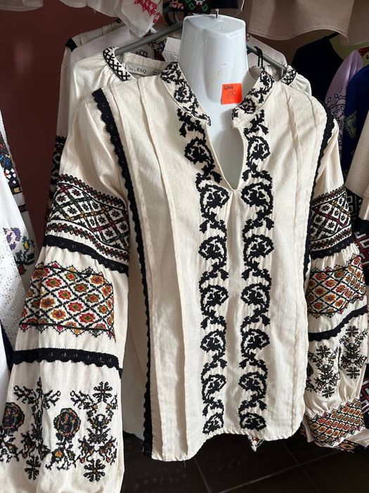 Жіночі вишиванки