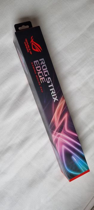 Tapete Asus ROG Strix Edge