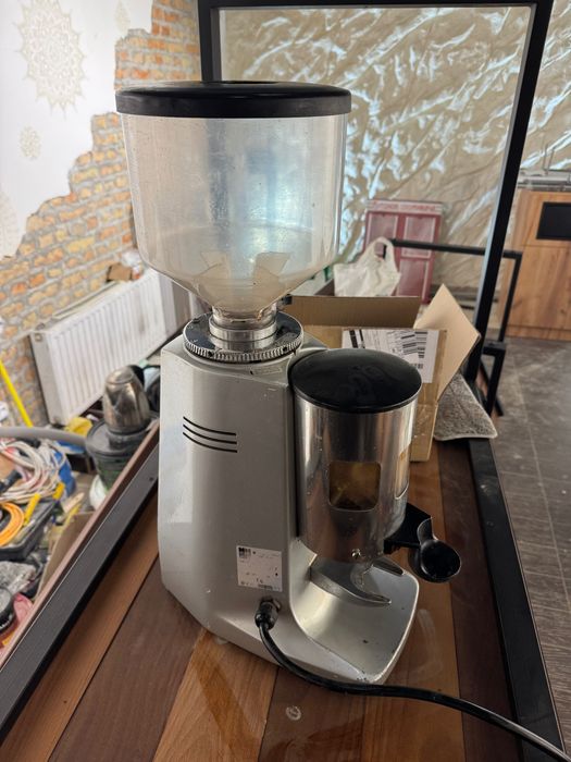 Механічна кофемолка mazzer