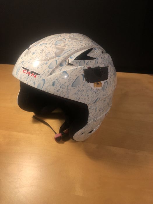 Kask narciarski dziecięcy XS