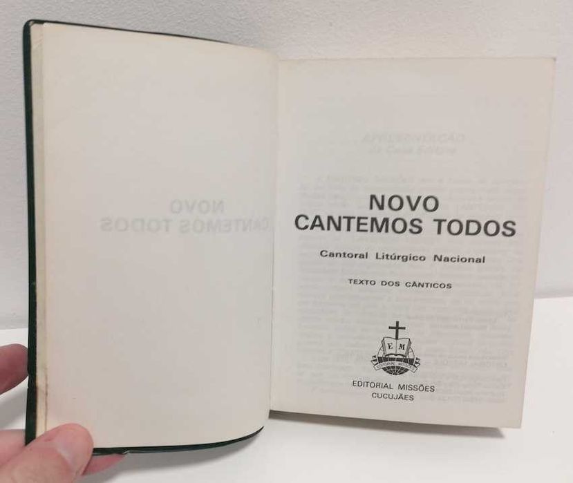 Novo Cantemos Todos - Cantoral Litúrgico Nacional