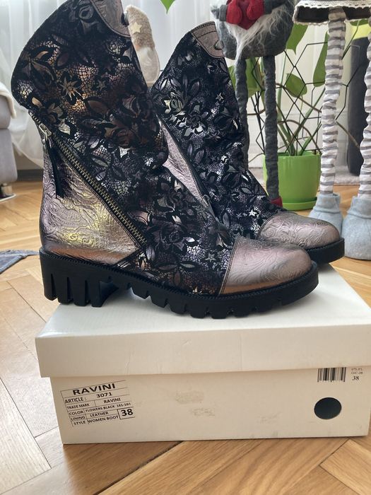 Buty damskie  zimowe Ravini