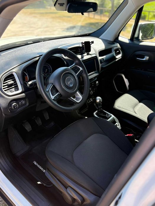 Jeep Renegade 2020 gasóleo 96000km revisões feitas e bem estimado