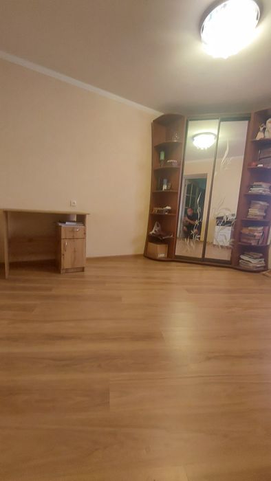 Продам 4к.квартиру м.ПІВДЕННЕ