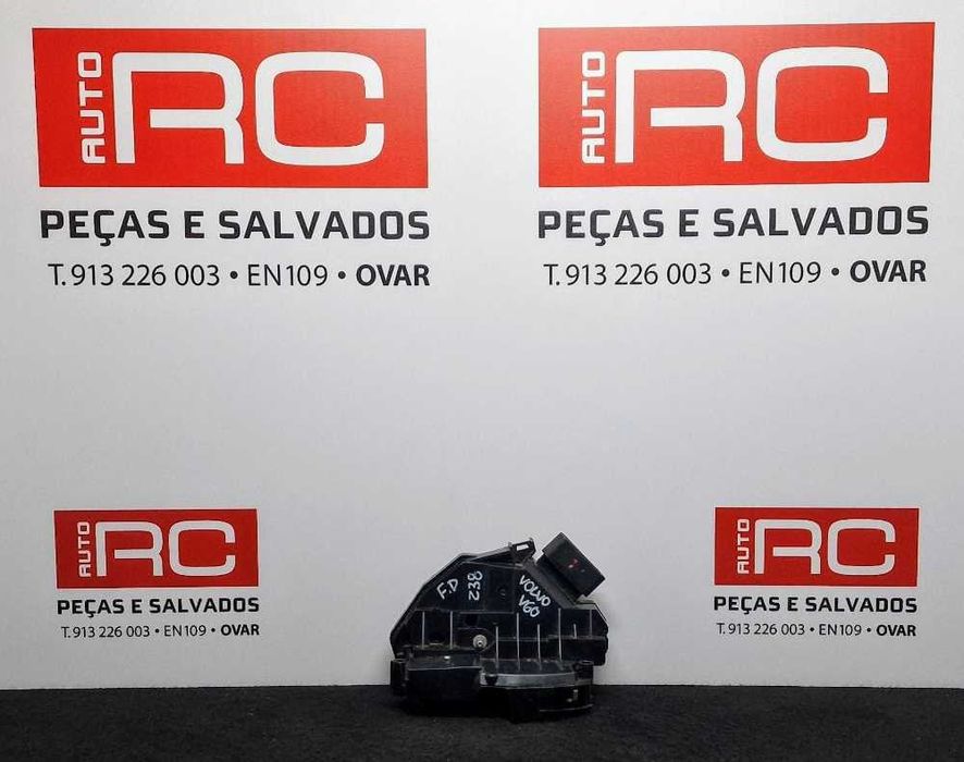 Fechadura / Fecho Porta Frente Direito 31301739 - VOLVO V60 I