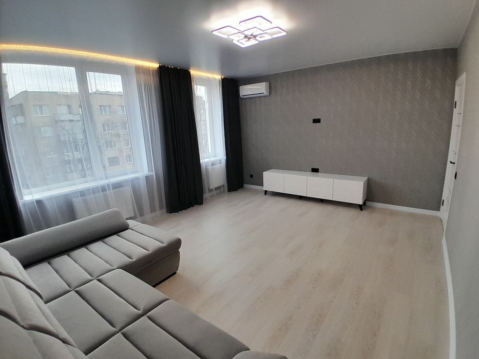 Новобудова Центр 2к.кв-70м2 Новий ремонт!