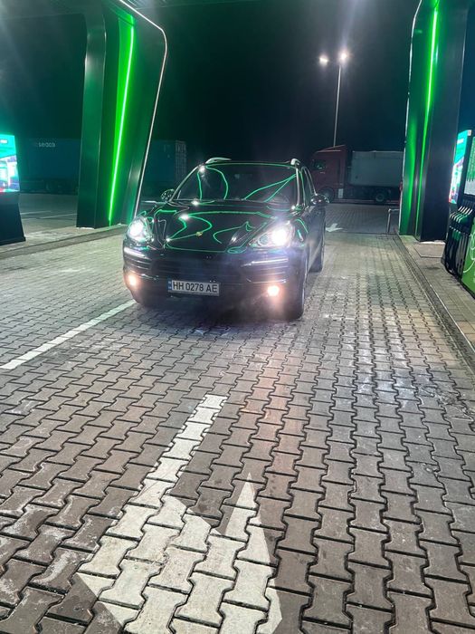 Продам Porsche Cayenne