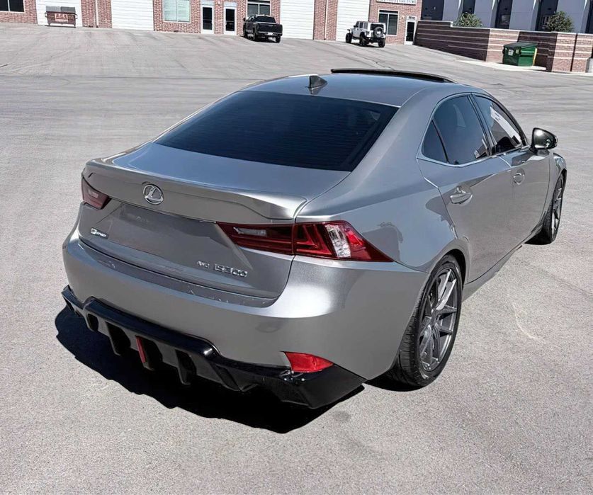 Lexus IS 300      2016