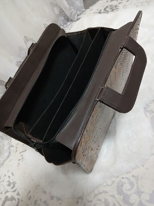 Продам сумку зі шкіри