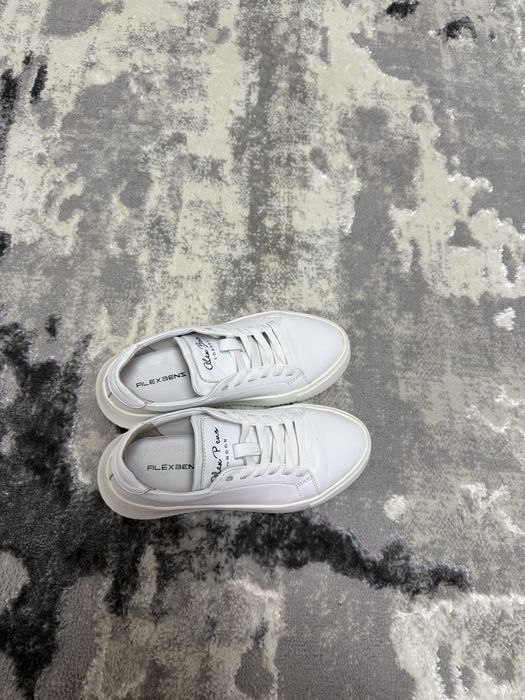 Жіночі білі шкіряні кеди alex bens 34 розмір