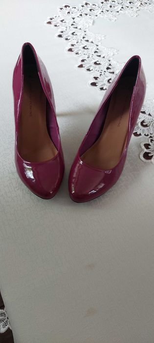 Nowe, lakierowane szpilki Dorothy Perkins, rozmiar 39