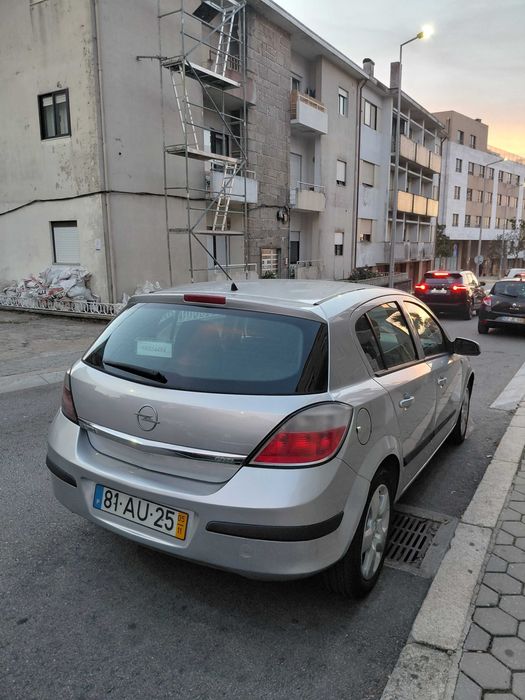 Opel Astra 1.3 Ctdi - Oportunidade usado em bom estado — photo 4