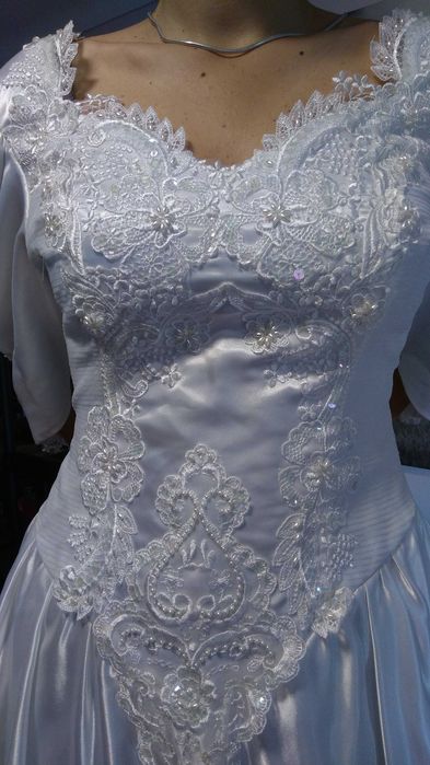 Vestido de Noiva com Pérolas