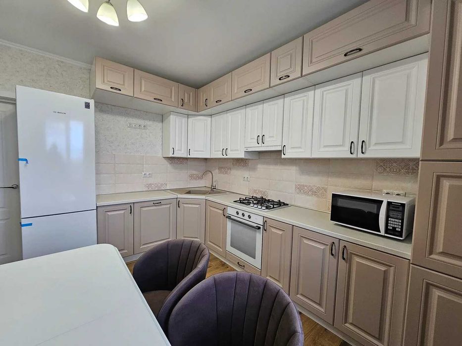 3-кім з ремонтом в центрі поруч з парком