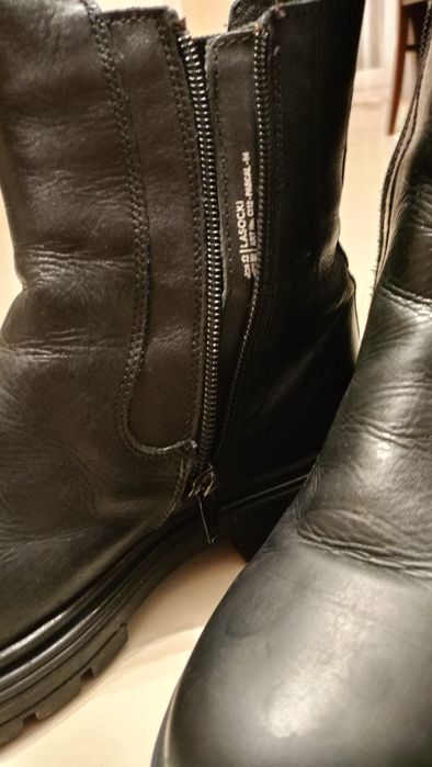Sprzedam byty zimowe Lasocki czarne skórzane dziewczęce rozmiar 36.