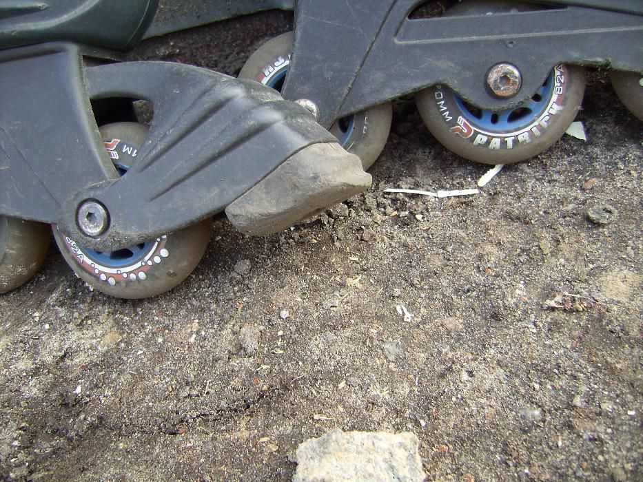 Ролики с наколенниками - 310 грн.