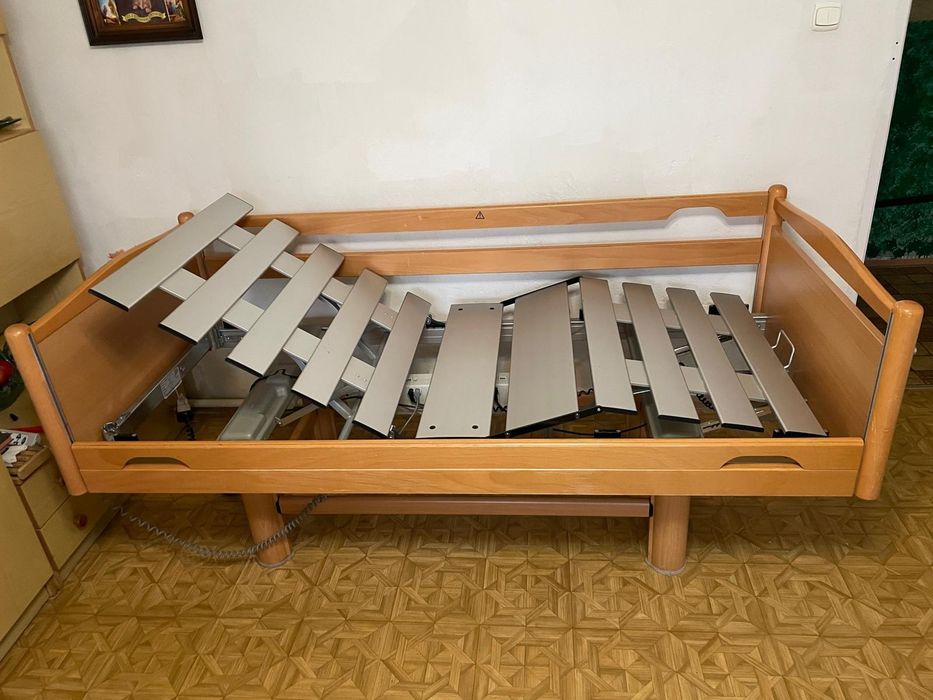 Łóżko rehabilitacyjne na pilota