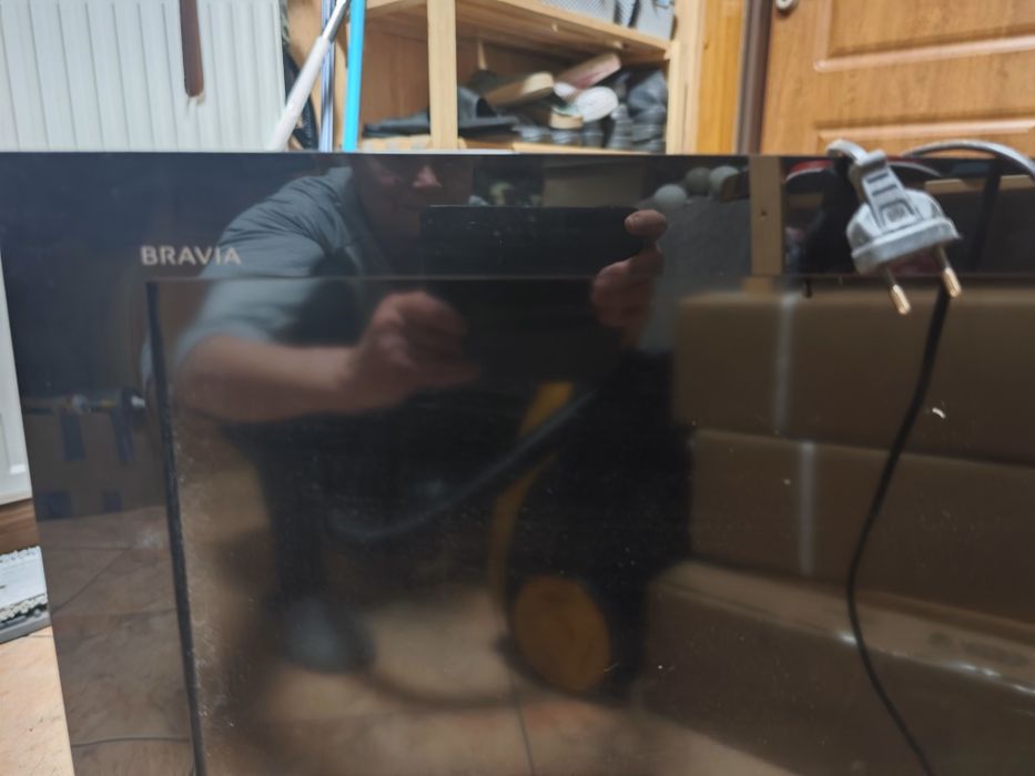Telewizor Sony Bravia 32" KDL-32EX302 LCD digital colour, z pilotem