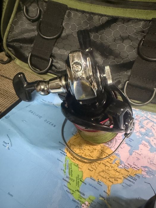 Carreto daiwa  ninja 3000A