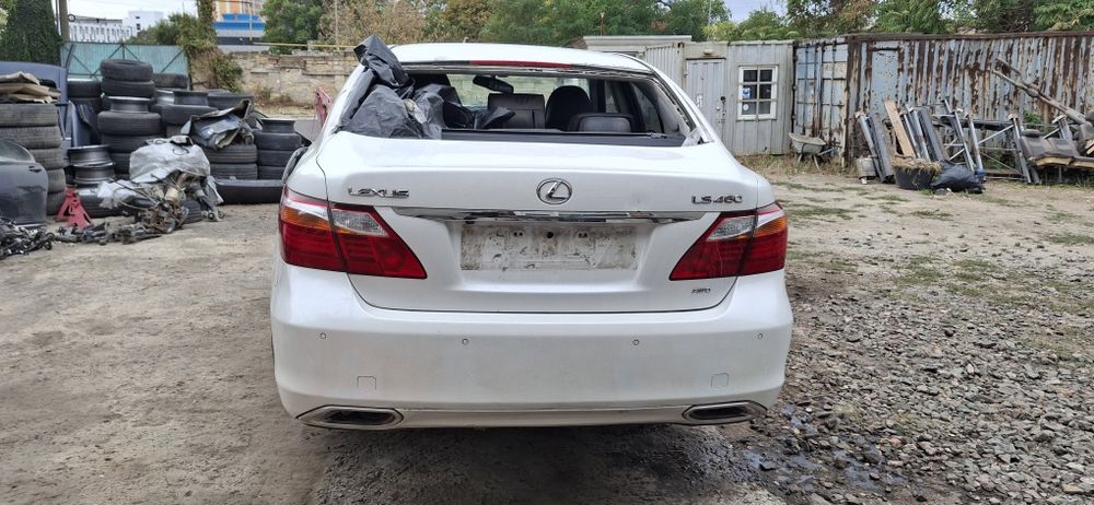 Lexus LS460 разбор