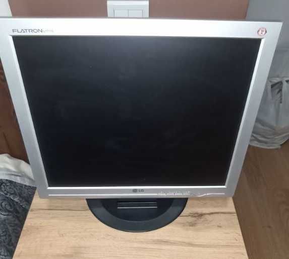 Монітор LG Flatron L1717S-SN