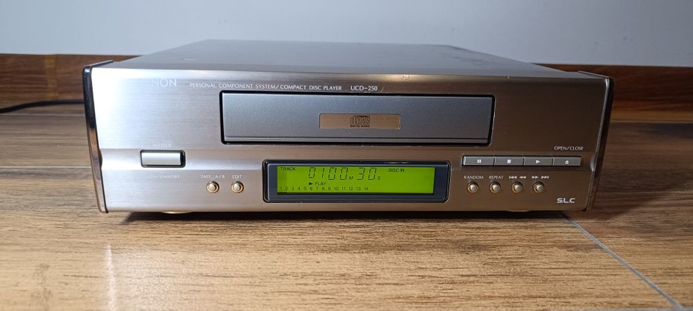 Odtwarzacz CD Denon UCD-250