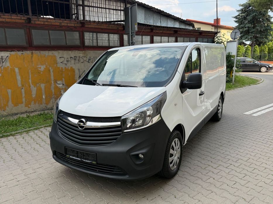 Opel Vivaro  Navi Klima Sprowadzony Po opłatach