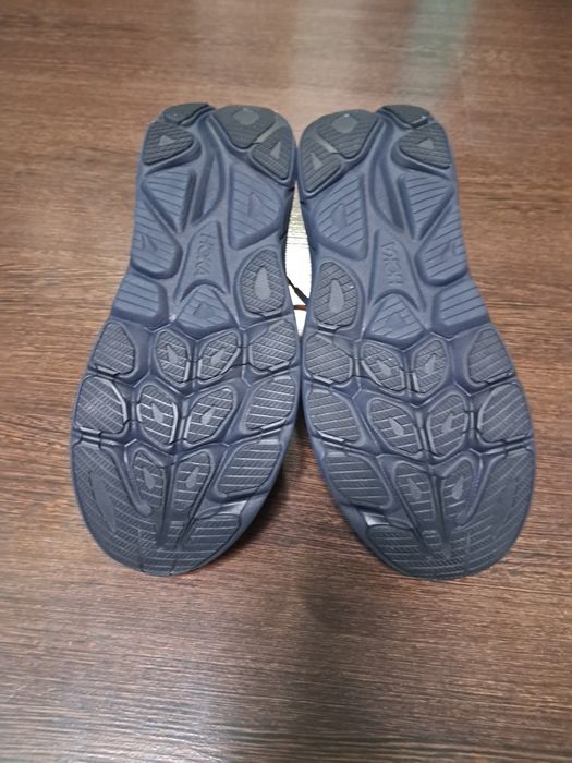 Кросівки HOKA CLIFTON 10 р 46 2/3 30см