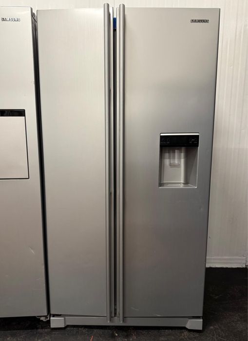 Lodówka side by side Samsung