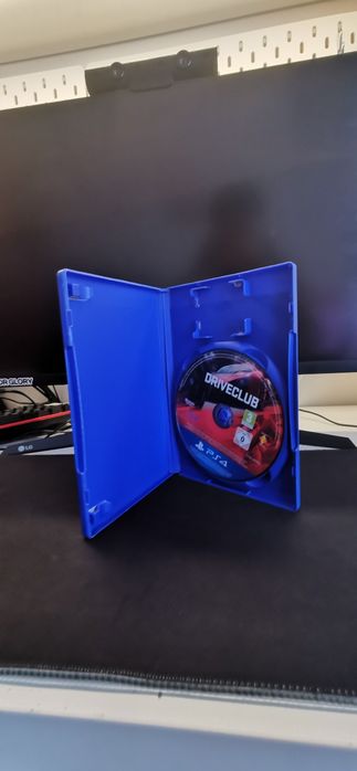 DRIVECLUB: Jogo Para Ps4 Usado mas em bom estado, não contem manual, cd e capa em ótimo estado.