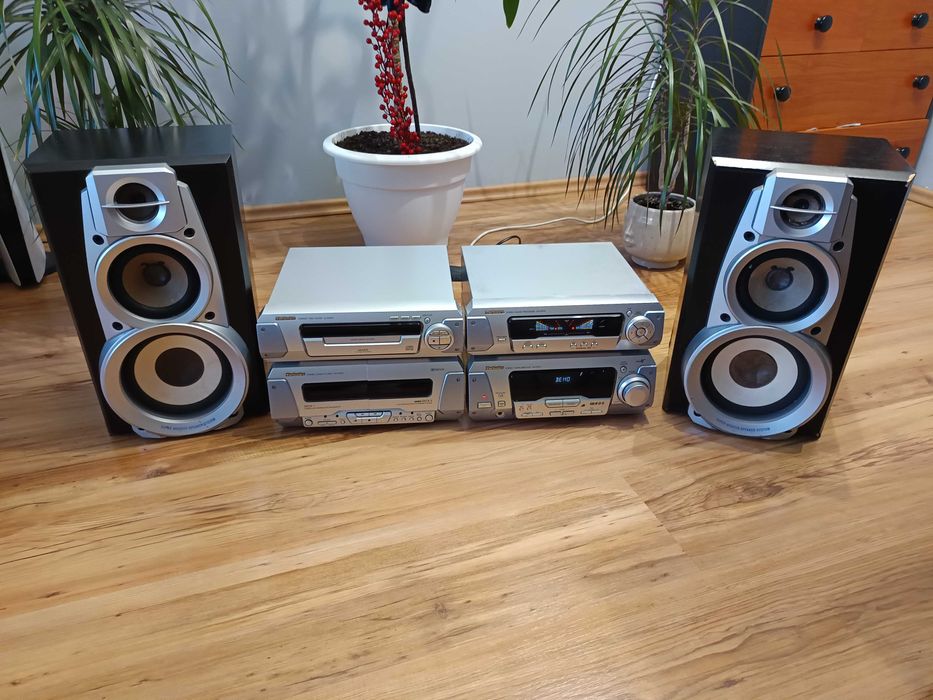 Wieża Radio Technics SH-EH570