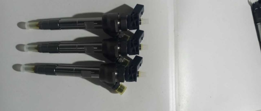 Форсунка BMW 2.0d B47 Bosch