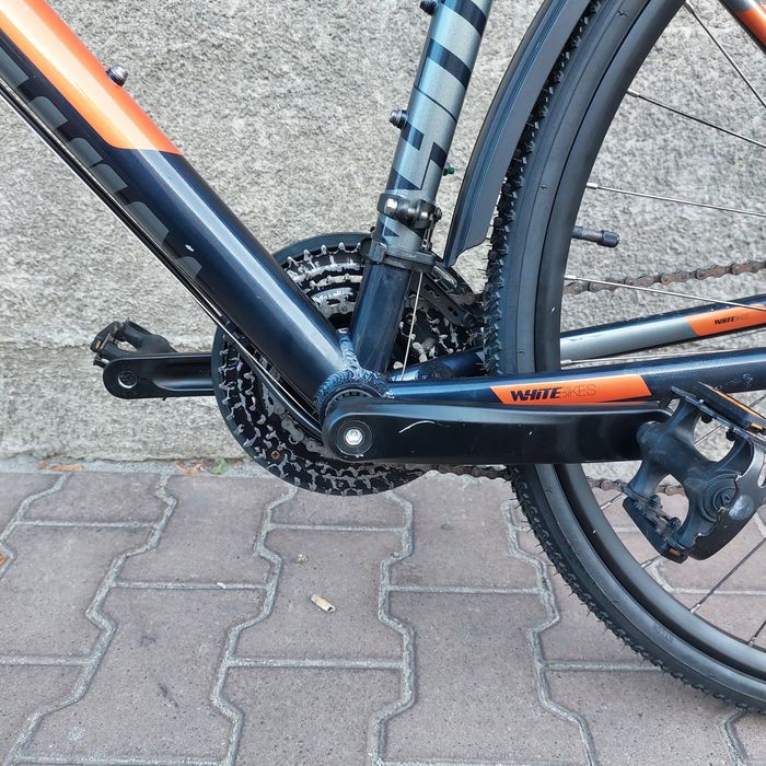 Rower White Bikes SC Trainer koła 28" roz L 19" Shimano Acera 3x7