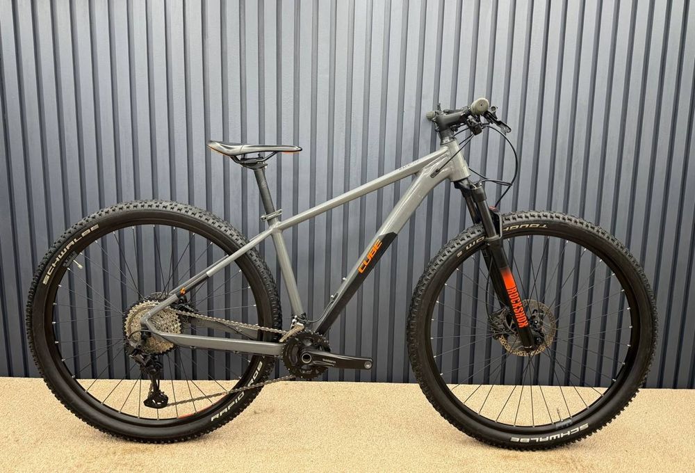 Гірський велосипед М 29 Cube Attention SL 2021року Rock Shox Judy Air