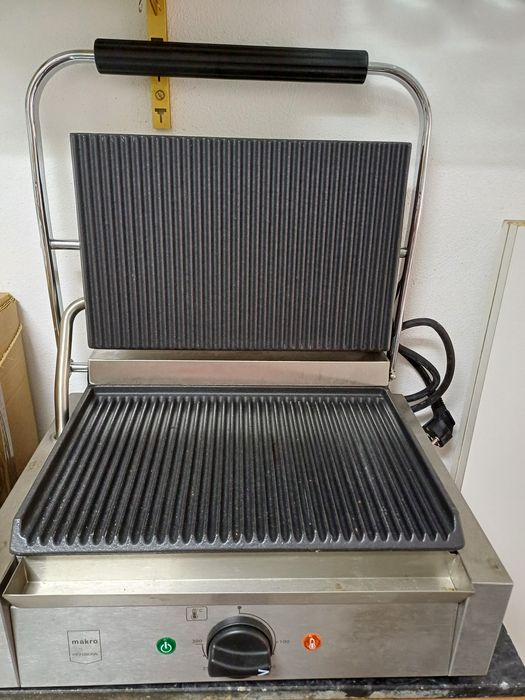 Grelhador elétrico  novo