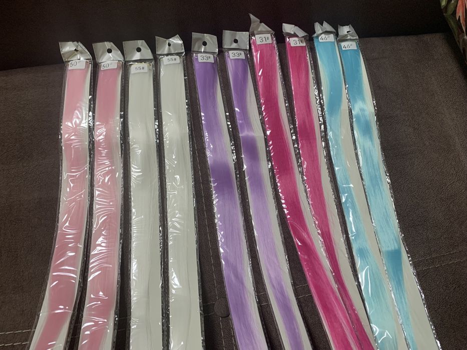 Волосы на заколках трессы