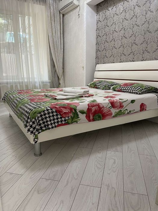 Квартира СВОЯ ПОЧАСОВО ПОсуточно Центр  ПЛЯЖ ЛАНжерон